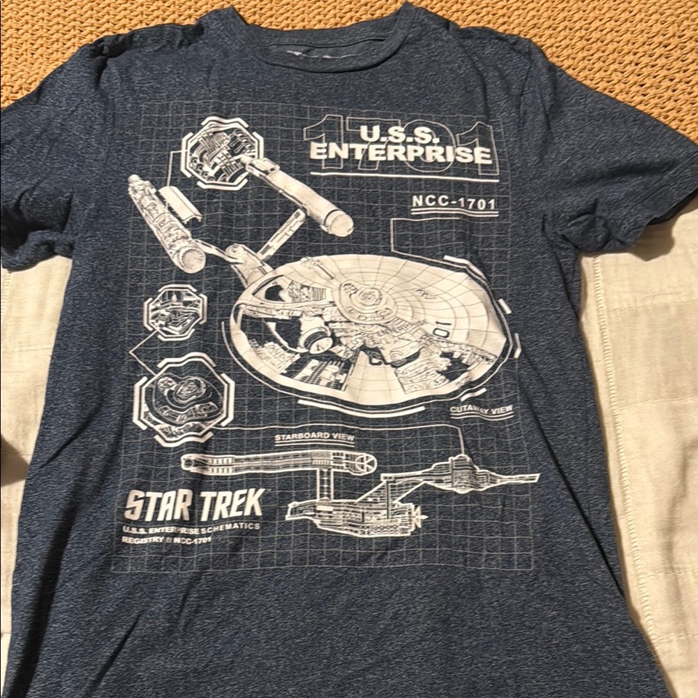Star Trek U.S.S. Enterprise Graphic T-Shirt
